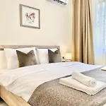 Apartament Great 2bdr In The Centre For 6 Guests *