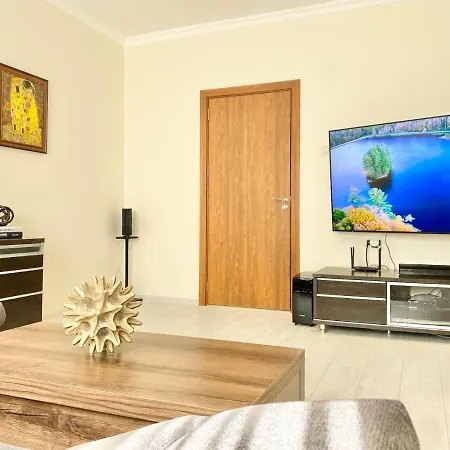 Great 2bdr In The Centre For 6 Guests