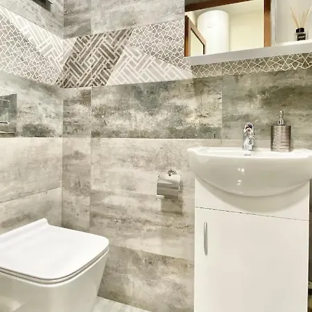 Great 2bdr In The Centre For 6 Guests Apartment
