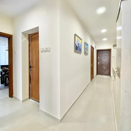 Apartament Great 2bdr In The Centre For 6 Guests *