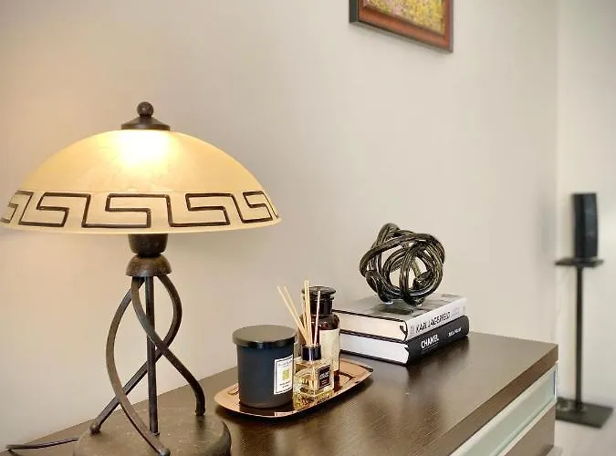 Great 2bdr In The Centre For 6 Guests 公寓