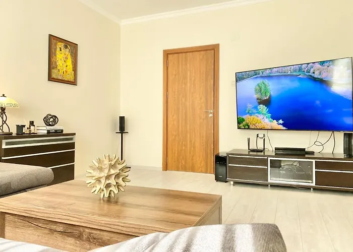 Great 2bdr In The Centre For 6 Guests